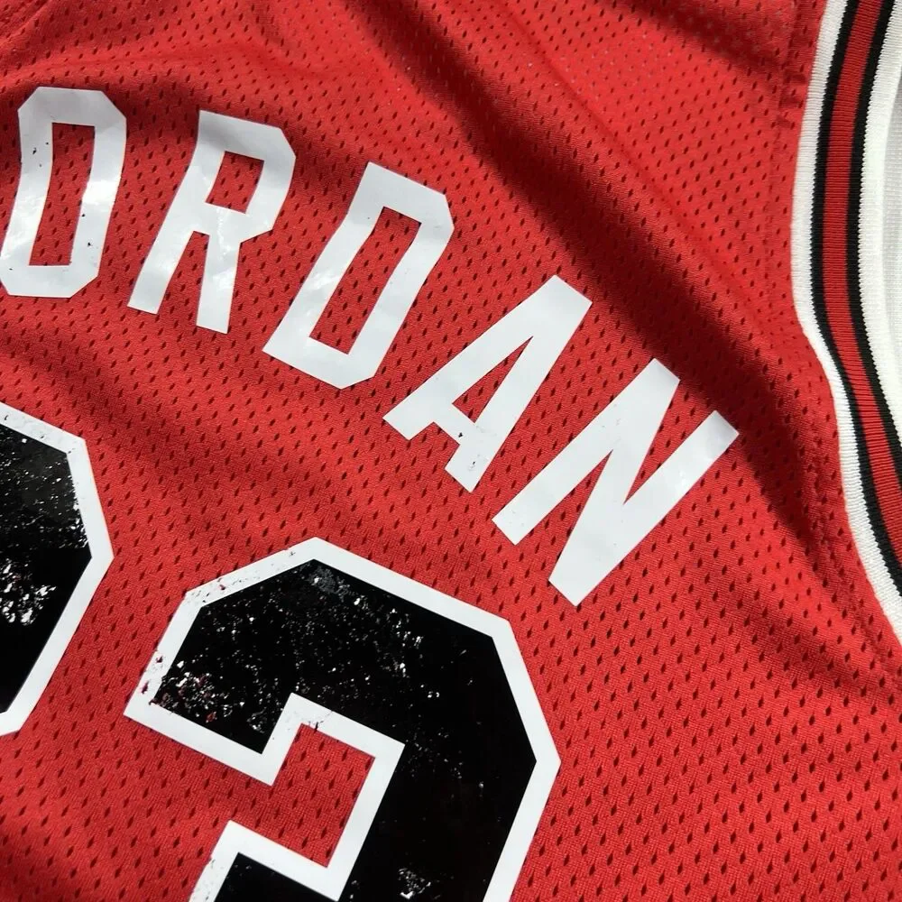 100% Authentic Michael Jordan Mitchell Ness 84 85 Bulls Jersey XL 18/20 Youth